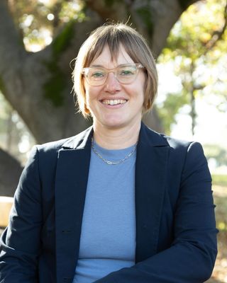 Photo of Elke Ullmer-Strempke, Marriage & Family Therapist, MFT, MA, BFA