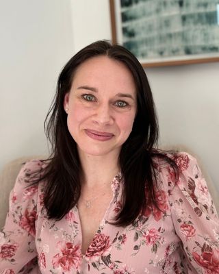 Photo of Tanya Oosthuyzen, Psychologist in Glamorgan, Wales