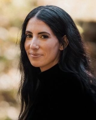 Photo of Melanie Weinraub, Marriage & Family Therapist Associate, AMFT, APCC