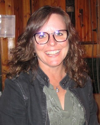 Photo of Kristen Anderson, Registered Psychotherapist in Grimsby, ON