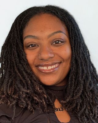 Photo of Jordan Reaves-Blue, LCSW Associate, MSW, LCSWA