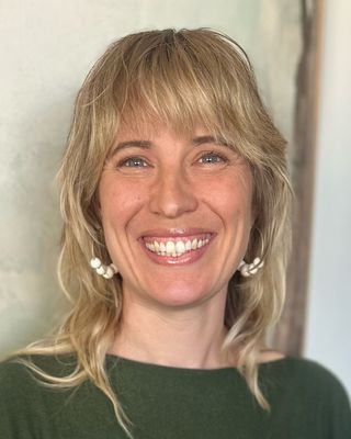 Photo of Lorna Macaulay, Psychologist, PsyBA - Couns. Psych.