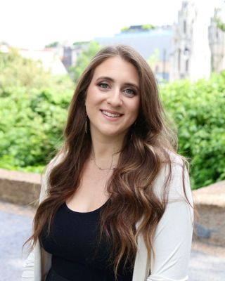 Photo of Zoe Nasios, Clinical Social Work/Therapist, MSW, LCSW-C