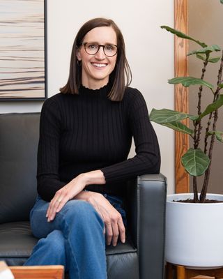 Photo of Alison Raman, Licensed Professional Counselor, MA, LPCC, CEDS