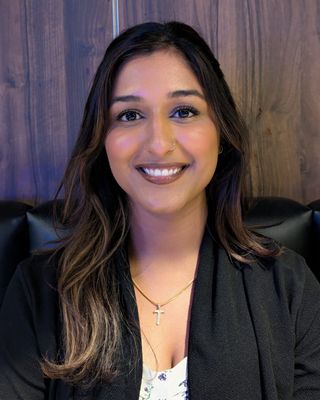 Photo of Tenveer Bharj, Registered Psychotherapist (Qualifying), BSc, MA