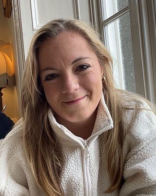 Photo of Caitlin Kalil, Psychotherapist, Pre-Accredited Member IACP