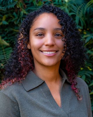 Photo of Maite Reece, Psychologist, LP