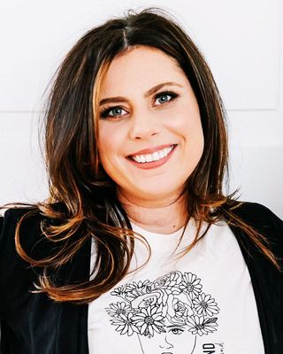 Photo of Amanda Glaros, Clinical Social Work/Therapist, LMSW, CAADC