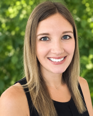 Photo of Hayley Niles, Marriage & Family Therapist, MS, LMFT, PMH-C