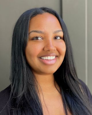 Photo of Kirstin Brooks Arellano, LMFTA, Marriage & Family Therapist Associate