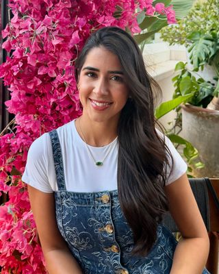 Photo of Stephanie Pineiro, Registered Mental Health Counselor Intern, RMHCI, MEd, EdS