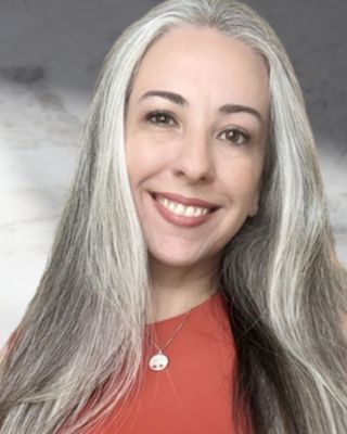 Photo of Lizaida Enamorado, Psychiatric Nurse Practitioner