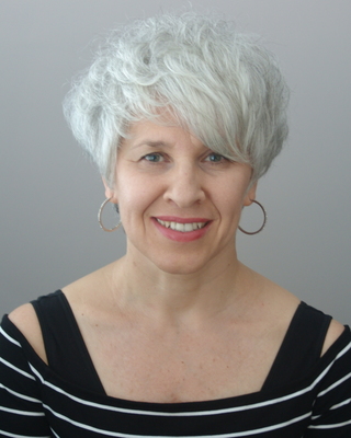 Photo of Angela Colangelo, Registered Psychotherapist in Ontario