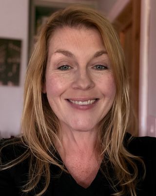 Photo of Lorna Reilly, Psychotherapist, MA, MIAHIP