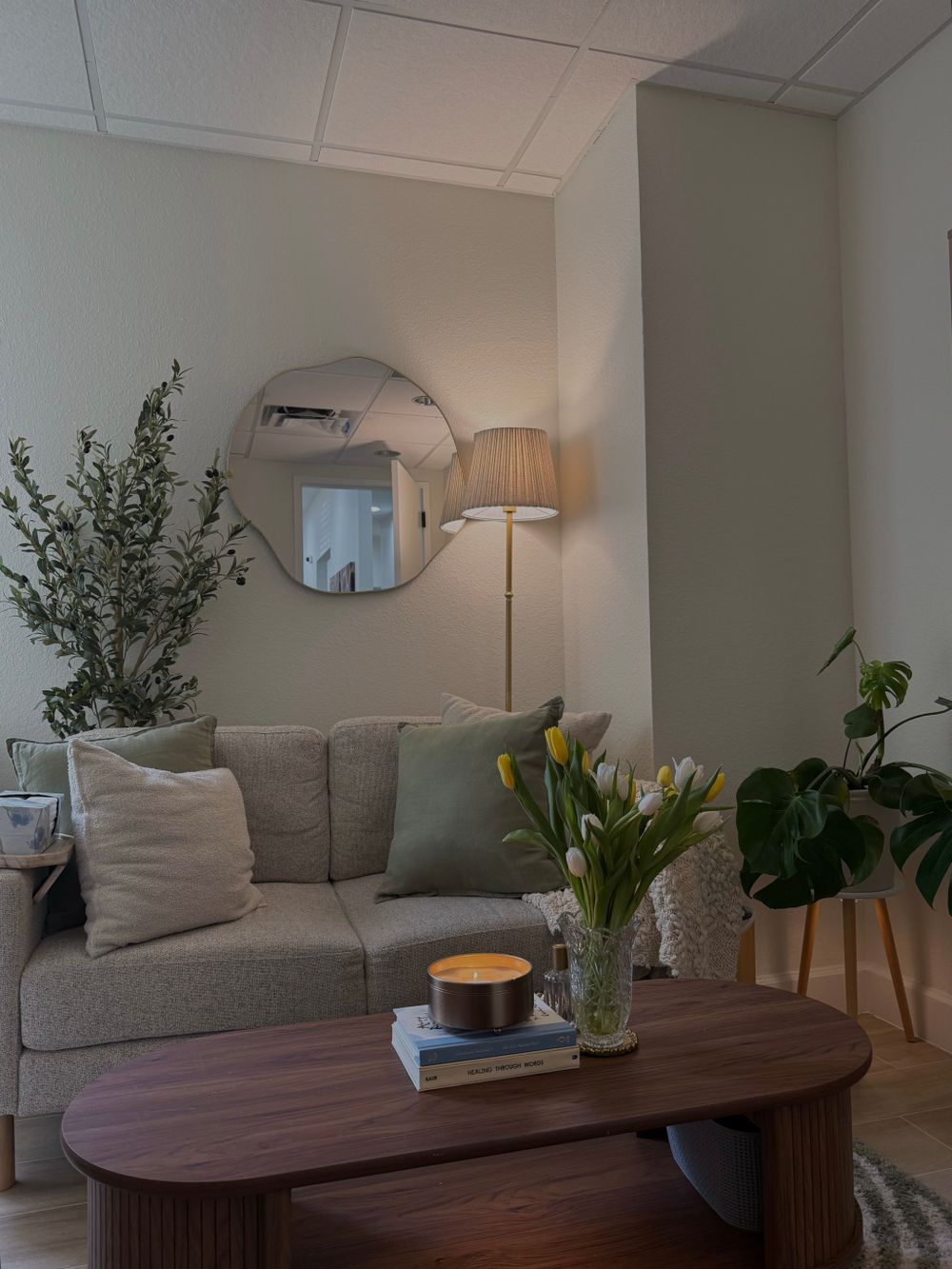 A cozy office for you to feel safe and at ease!