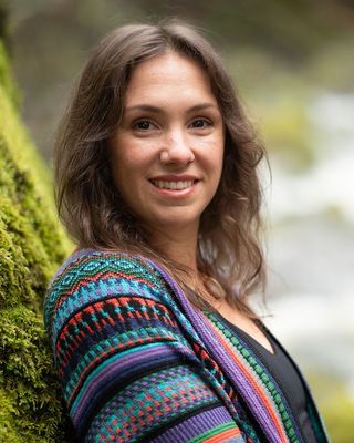Photo of Julianna Fultineer, Licensed Professional Counselor in Ashland, OR
