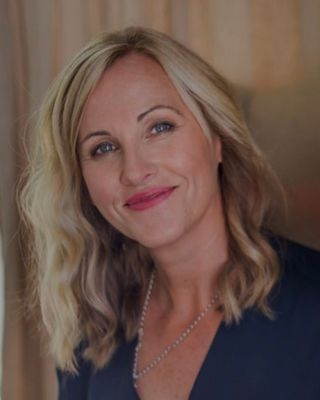 Photo of Fiona McKay, Psychologist