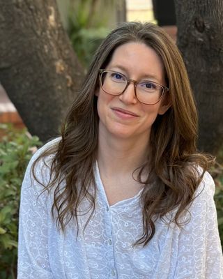 Photo of Gina Weisman, Marriage & Family Therapist, LMFT