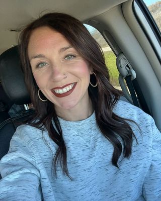 Photo of Felisha Burns, Licensed Professional Counselor Associate, LPCA