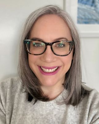 Photo of Dr. Julie Morris, Psychologist, PhD