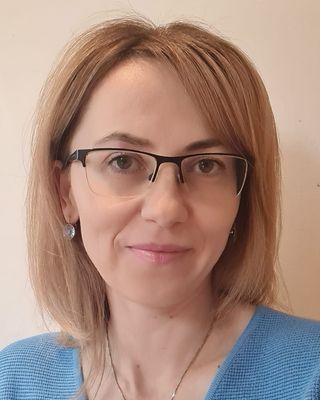 Photo of Dr Kat Szychiewicz, Psychologist, DCounsPsych, HCPC - Couns. Psych.