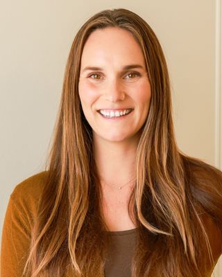 Photo of Amelia Aburn, Clinical Social Work/Therapist, LICSW, MSW, RYT-200
