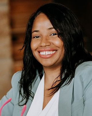 Photo of LaTonya Washington, LICSW-S, LCSW, Clinical Social Work/Therapist