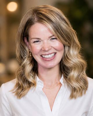 Photo of Cassie Kelly, Art Therapist, LCAT , ATR-BC