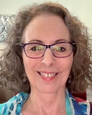 Photo of Michelle Lalouche-Kadden, Psychologist, PhD