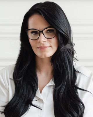 Photo of Mary Vuksanovic, Registered Psychotherapist, MACP, BA