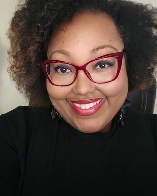 Photo of Carrie Holland-Lee, Licensed Clinical Professional Counselor, LCPC