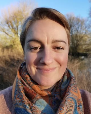 Photo of Leilah Botham, Psychotherapist, MA, UKCP Trainee