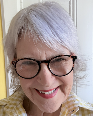 Photo of Pauline Tait, Psychotherapist, MBACP Accred