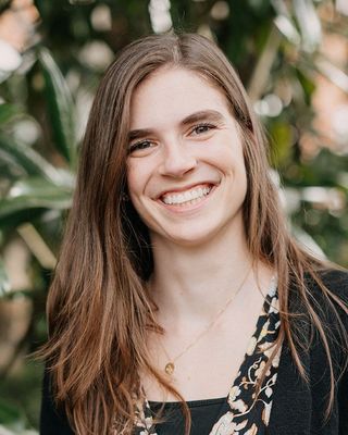 Photo of Julia Elizabeth Bondi, Pre-Licensed Professional