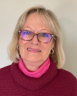 Photo of Elizabeth Holtz, Counselor in Crystal Lake, IL