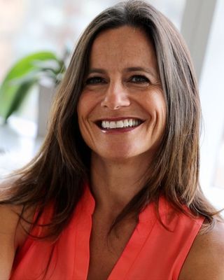 Photo of Jen Rose Alexander, Clinical Social Work/Therapist, LCSW