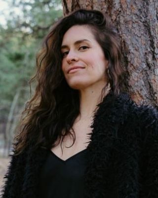 Photo of Lessey Wentworth, Licensed Professional Counselor Candidate, MA, LPCC, LMT