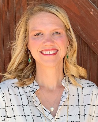 Photo of Stephanie Brown, Licensed Professional Counselor Associate in Midlothian, TX