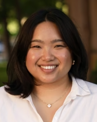 Photo of Vivian Do, Marriage & Family Therapist, LMFT