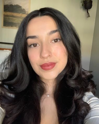 Photo of Sara Raya, Pre-Licensed Professional, BA, MFT, Intern