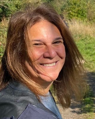 Photo of Laura Vallance, Counsellor, MSc, MBACP