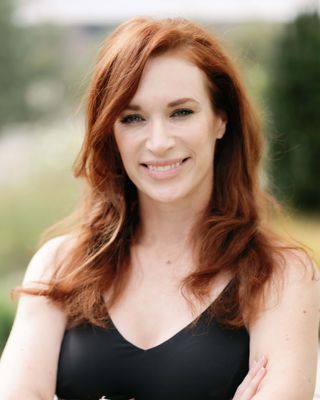 Photo of Michelle Davis, Associate Clinical Social Worker, MSW, ACSW