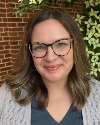 Photo of Dr. Amanda Shea, Psychologist, PhD, PMH-C