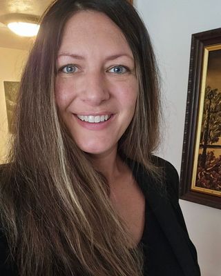 Photo of Lauren Pfanenstiel, Registered Clinical Social Worker Intern, MSW, RCSWI