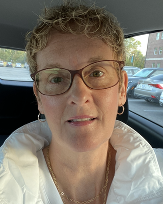 Photo of Jenny Grey, Licensed Clinical Professional Counselor, LCPC