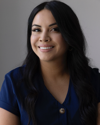 Photo of Mariella Gonzalez, Marriage & Family Therapist, LMFT