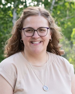 Photo of Denae Kuenzel, Psychologist, PsyD, LP
