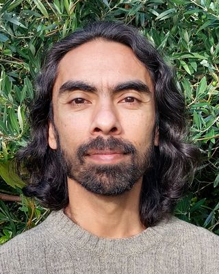 Photo of Reza Ahmad, Psychotherapist, MNCPS Acc.