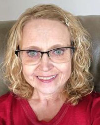 Photo of Lori Loncharek, Licensed Professional Clinical Counselor, LPCC