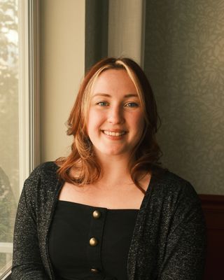 Photo of Maxine DeFank, Licensed Professional Counselor, MA, LPCC